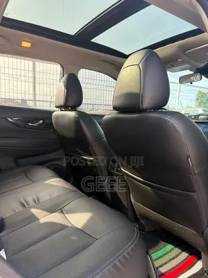 Nissan Rogue 2018 White