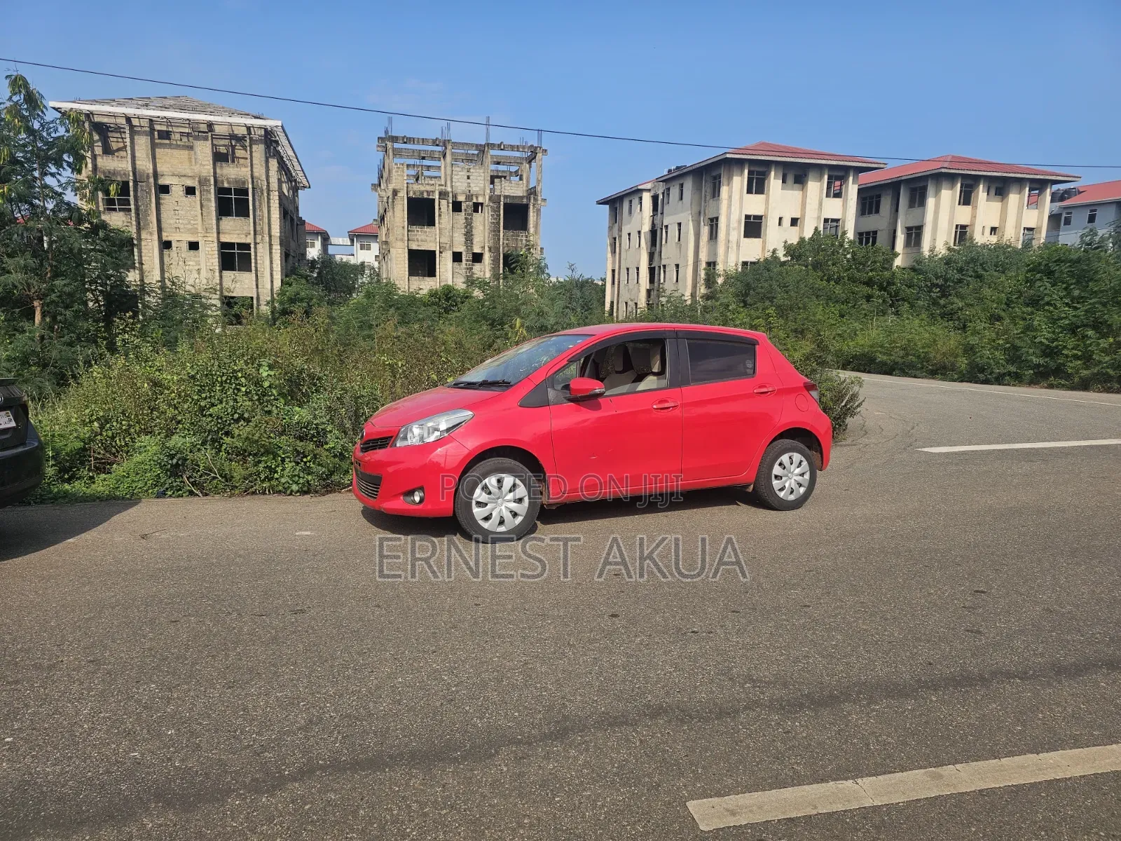 Toyota Vitz 2011 Red