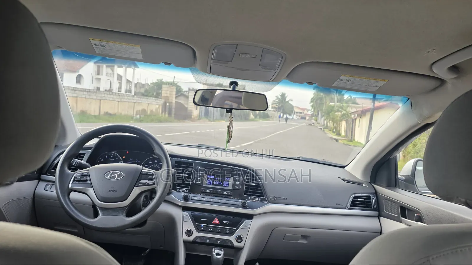 Hyundai Elantra SE Sedan FWD (2.0L 4cyl 6M) 2017 Silver