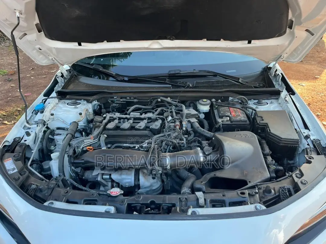 Honda Civic 2022 White