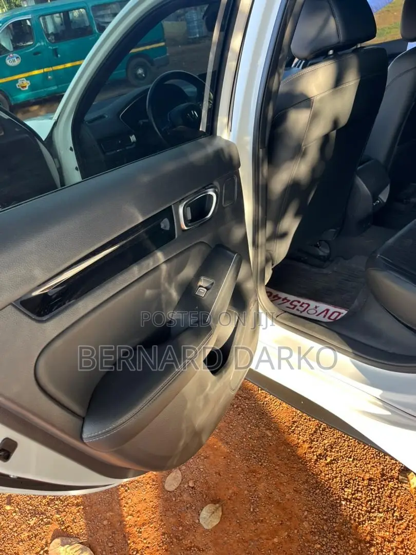 Honda Civic 2022 White