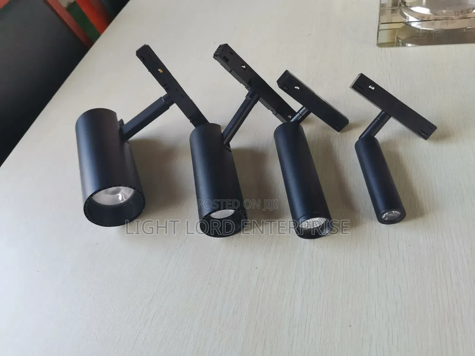 Harold Electricals Magnetic Track Light