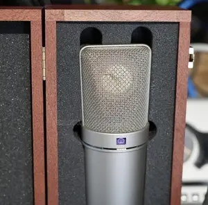 Neumann U 87 Ai Large-Diaphragm Multipattern Condenser Mic Studio Set
