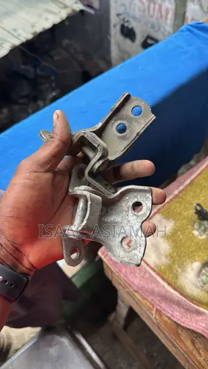 Corolla 2005,2008,2009,2012,2014,2015,2016,2018,2019,2020 Door Hinges