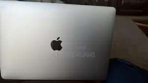 Laptop Apple MacBook Pro 2019 8GB Intel Core i5 SSD 256GB