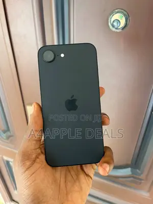 Apple iPhone 16e 128 GB Black