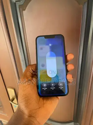 Apple iPhone 16e 128 GB Black