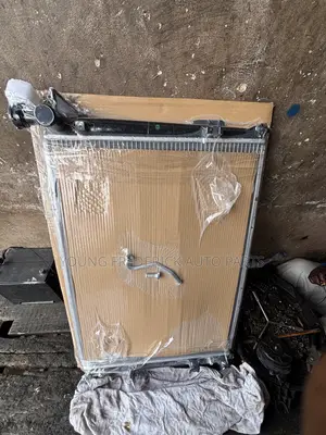 2012 2014 2015 2016 2017 2018 Hyundai Santa Fe Radiator/Water Tank