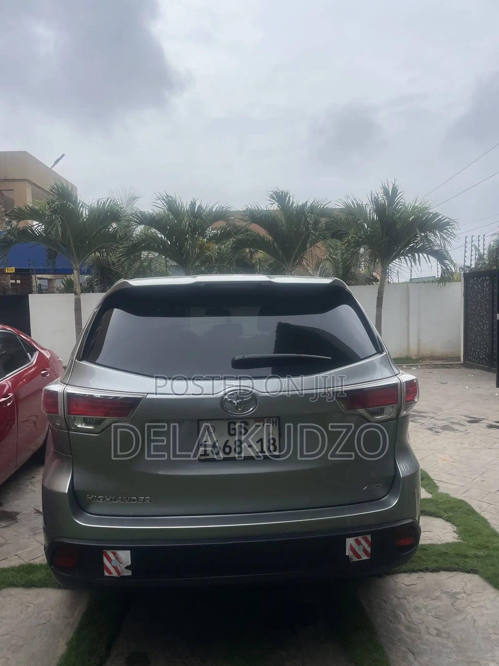 Toyota Highlander LE V6 4x4 (3.5L 6cyl 6A) 2016 Silver