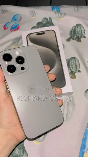 Apple iPhone 15 Pro 128 GB Silver