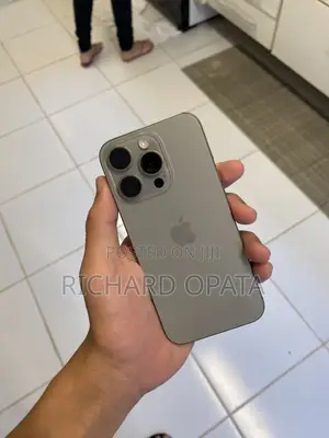Apple iPhone 15 Pro 128 GB Silver