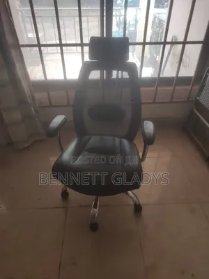 Ergonomic Swivel Chair