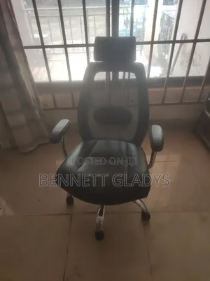 Ergonomic Swivel Chair