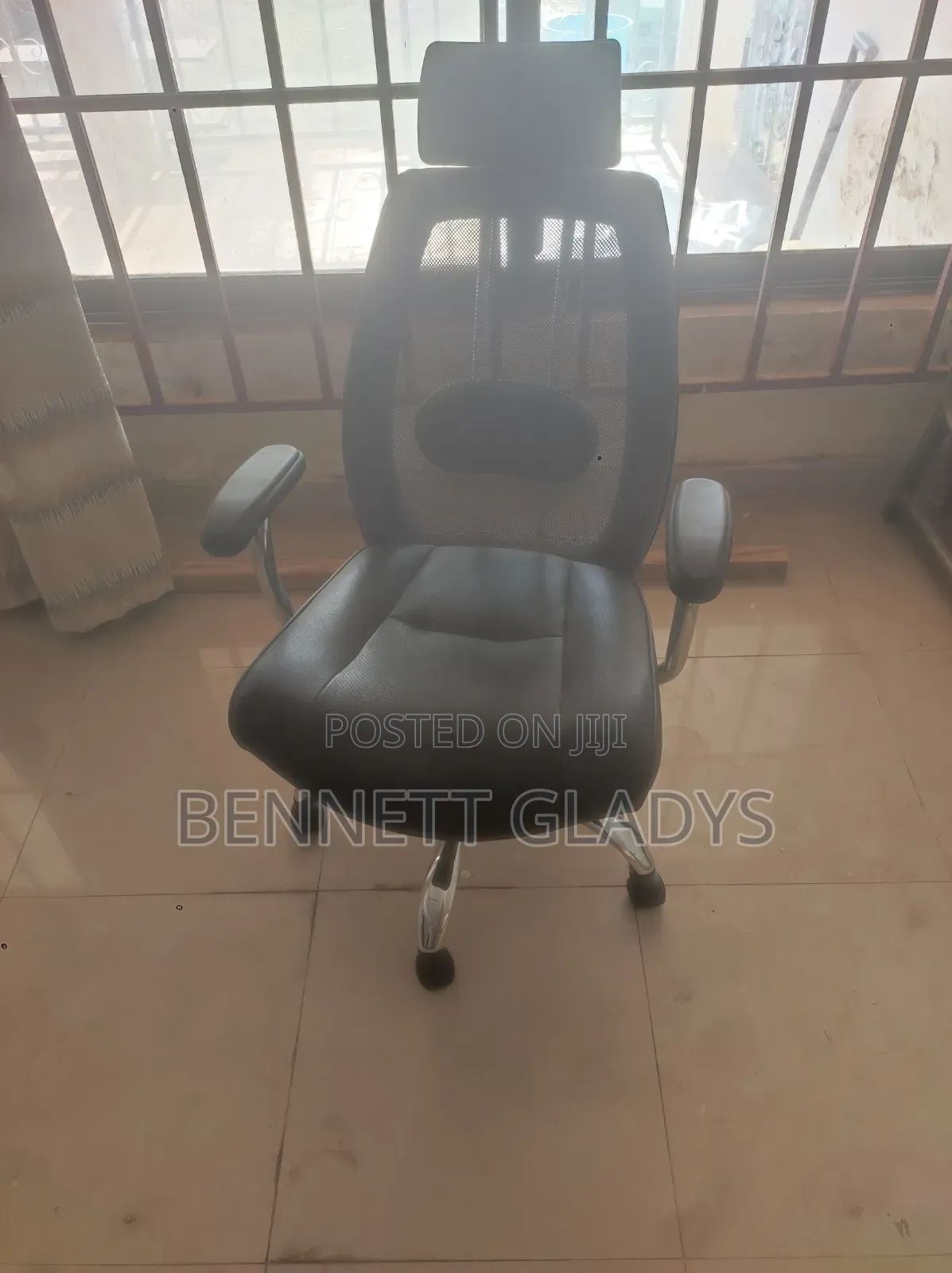 Ergonomic Swivel Chair
