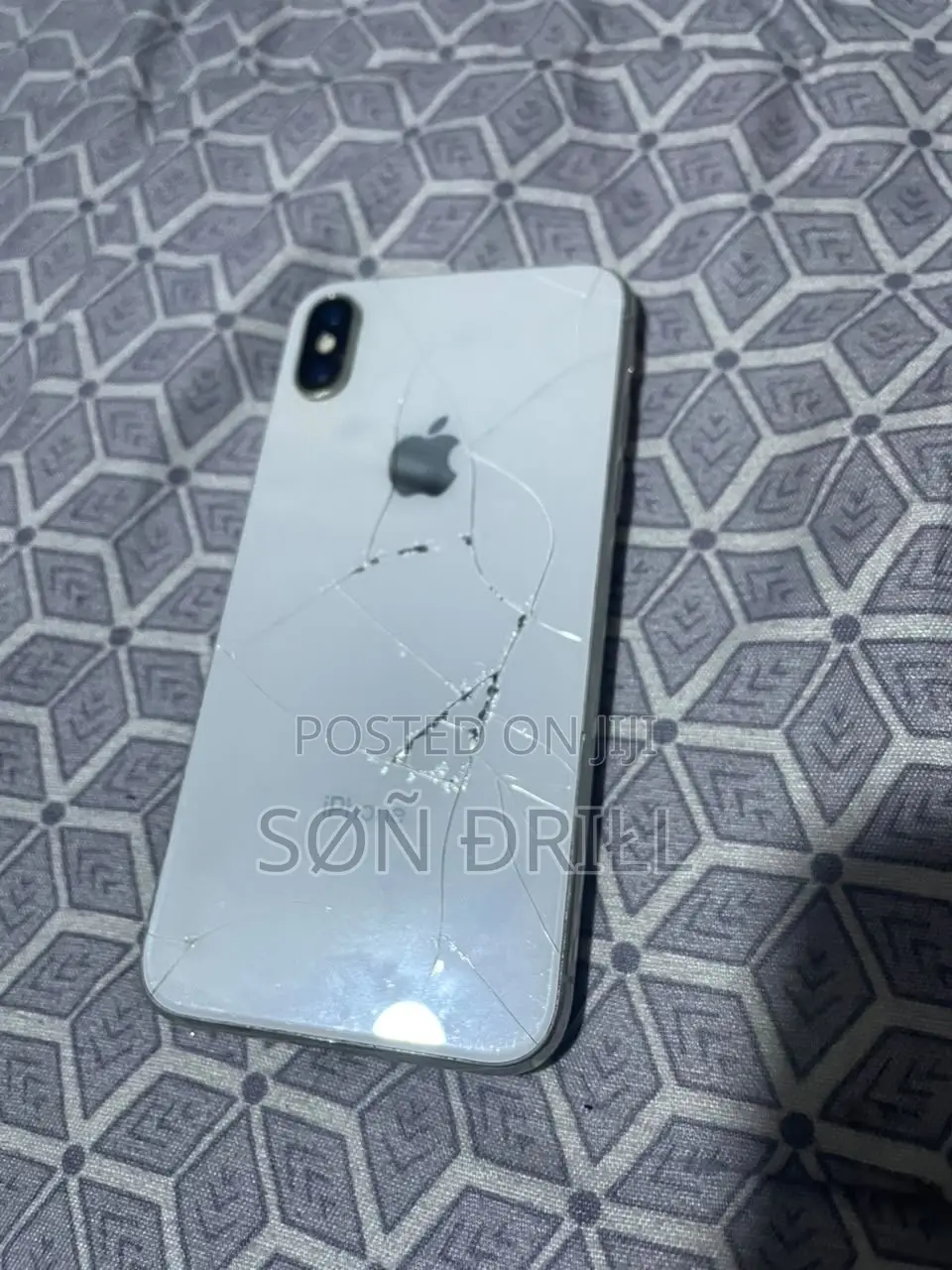 Apple iPhone X 64 GB White