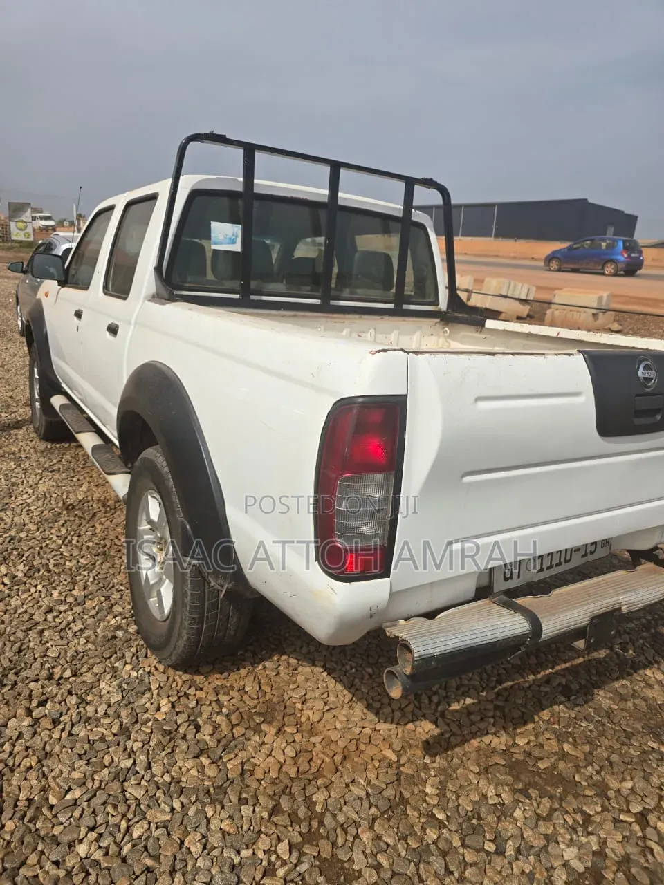Nissan Hardbody 2015 White