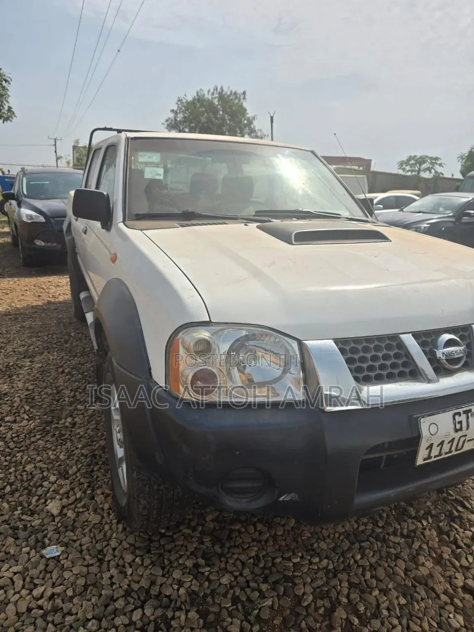 Nissan Hardbody 2015 White