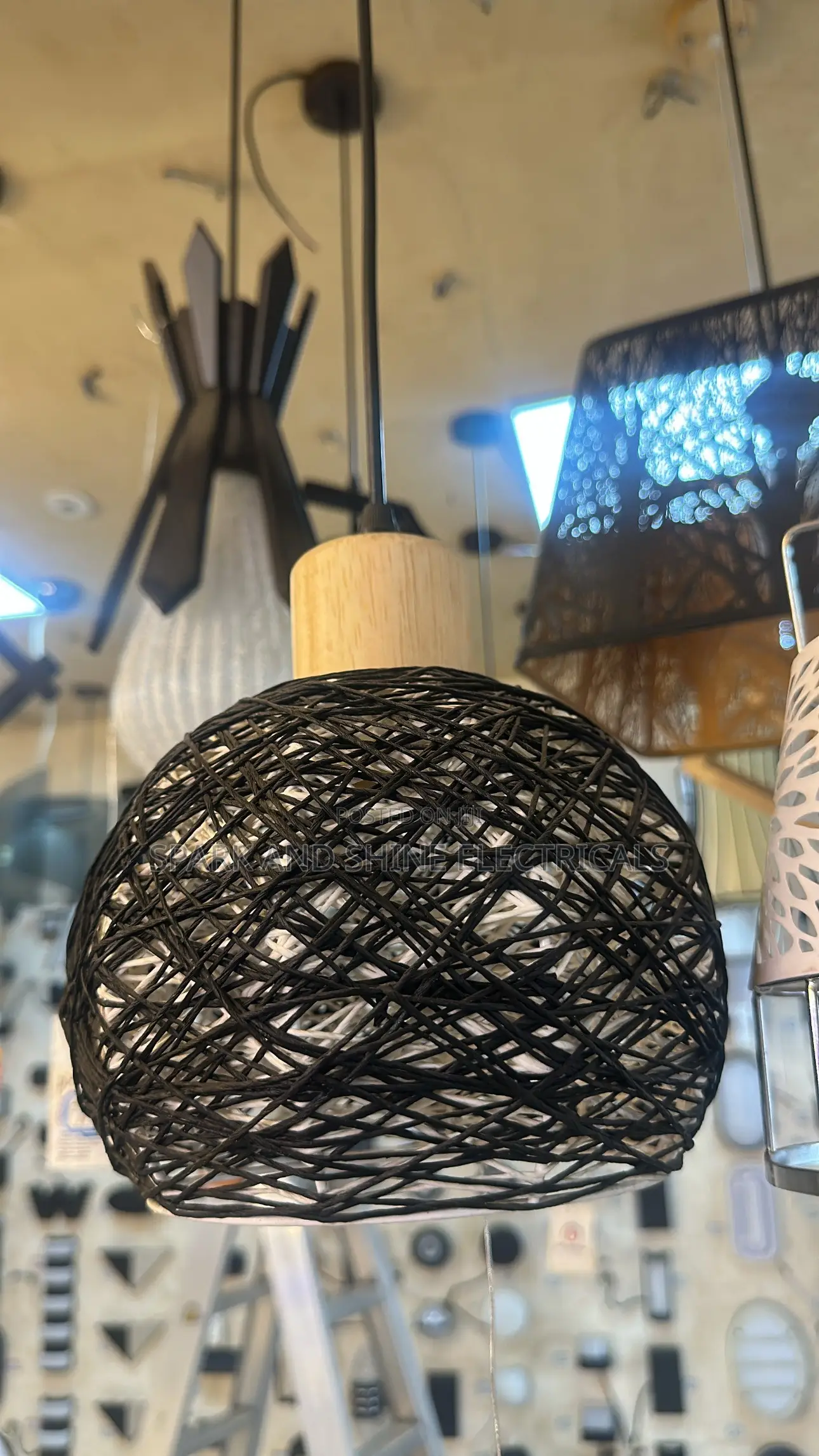 Elegant Woven Rattan Pendant Light