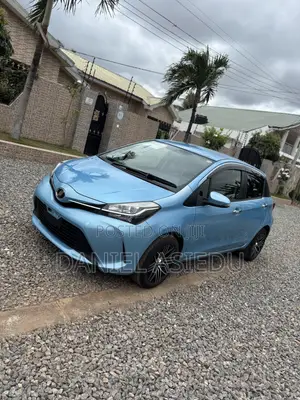 Toyota Vitz 1.3 AWD 3dr 2016 Blue
