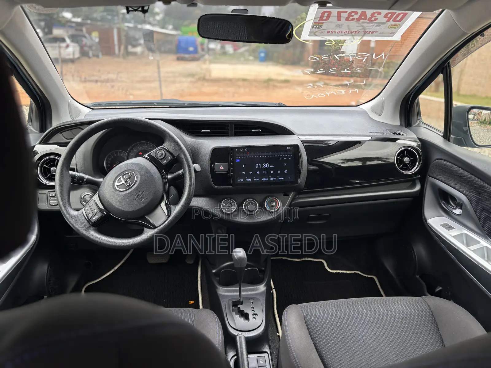 Toyota Vitz 1.3 AWD 3dr 2016 Blue