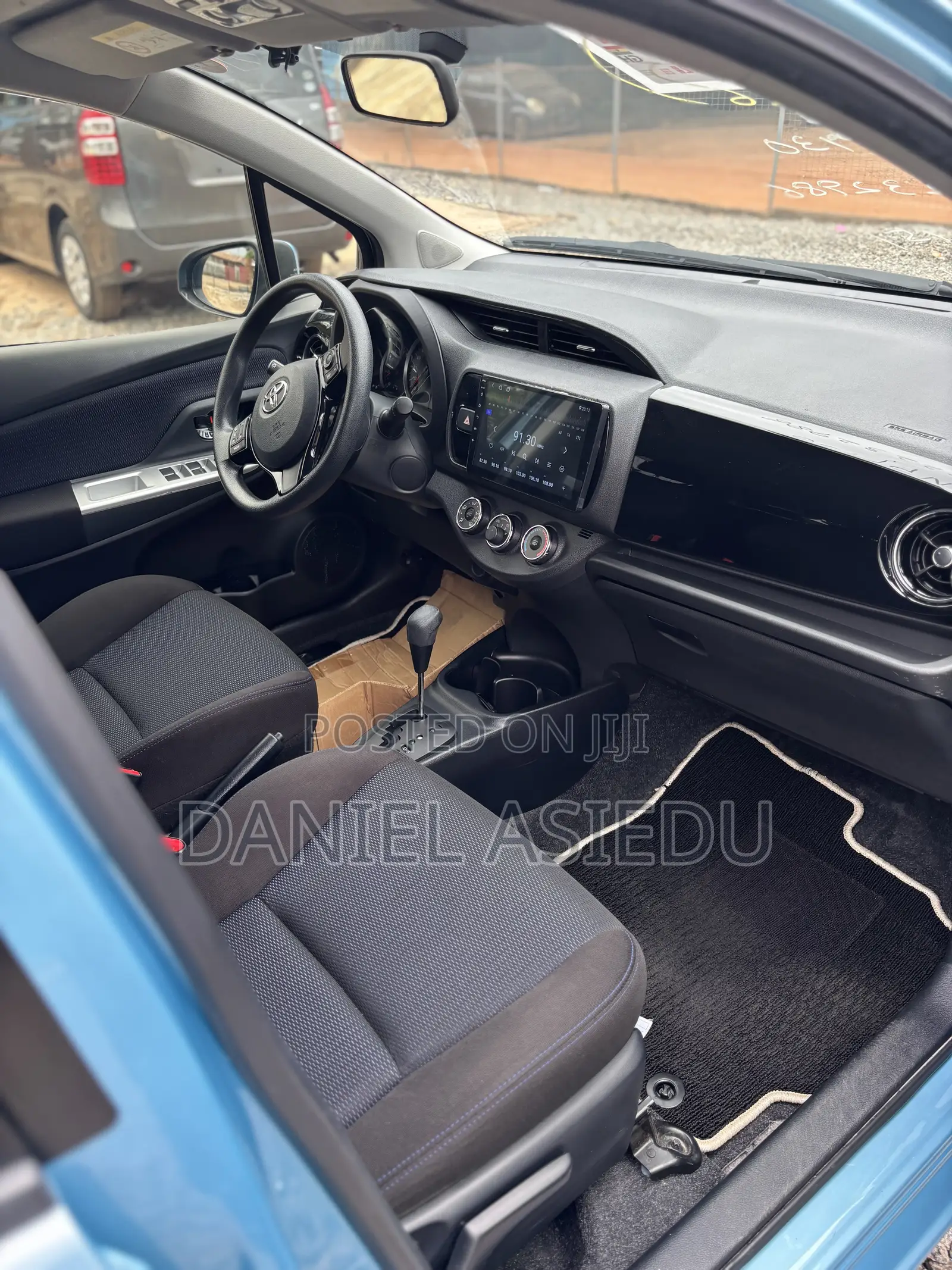 Toyota Vitz 1.3 AWD 3dr 2016 Blue