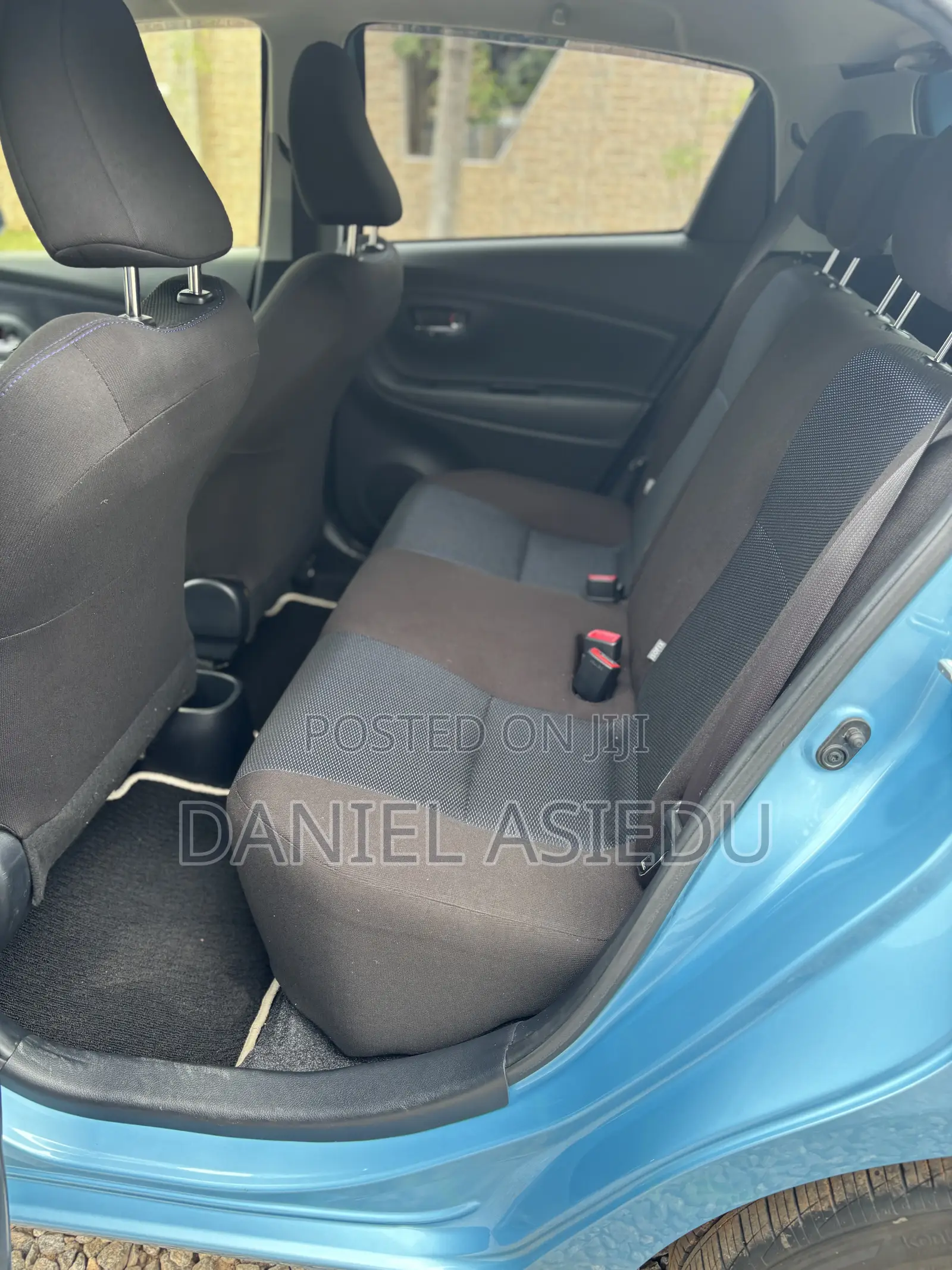 Toyota Vitz 1.3 AWD 3dr 2016 Blue