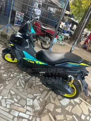 Yamaha Aerox 2025
