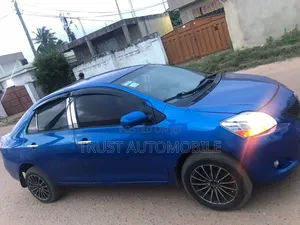 Toyota Yaris 2009 Blue