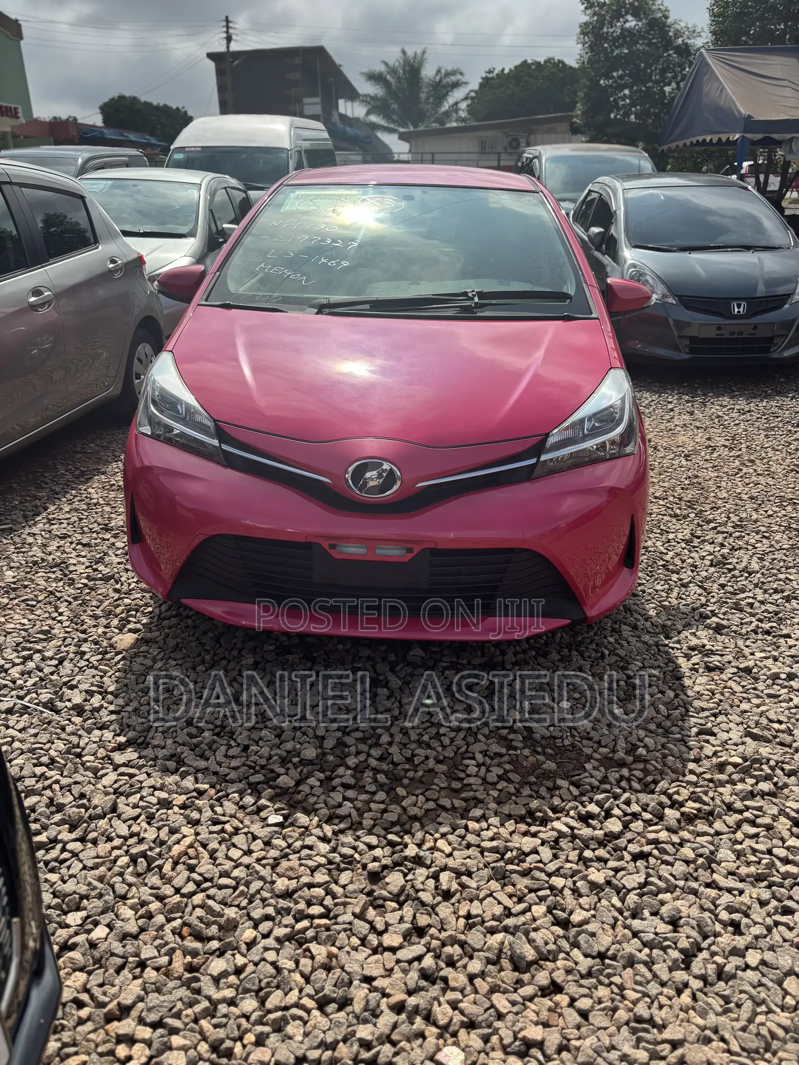 Toyota Vitz 1.3 AWD 3dr 2016 Pink