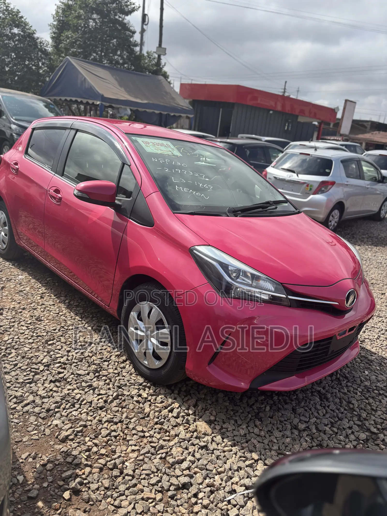 Toyota Vitz 1.3 AWD 3dr 2016 Pink