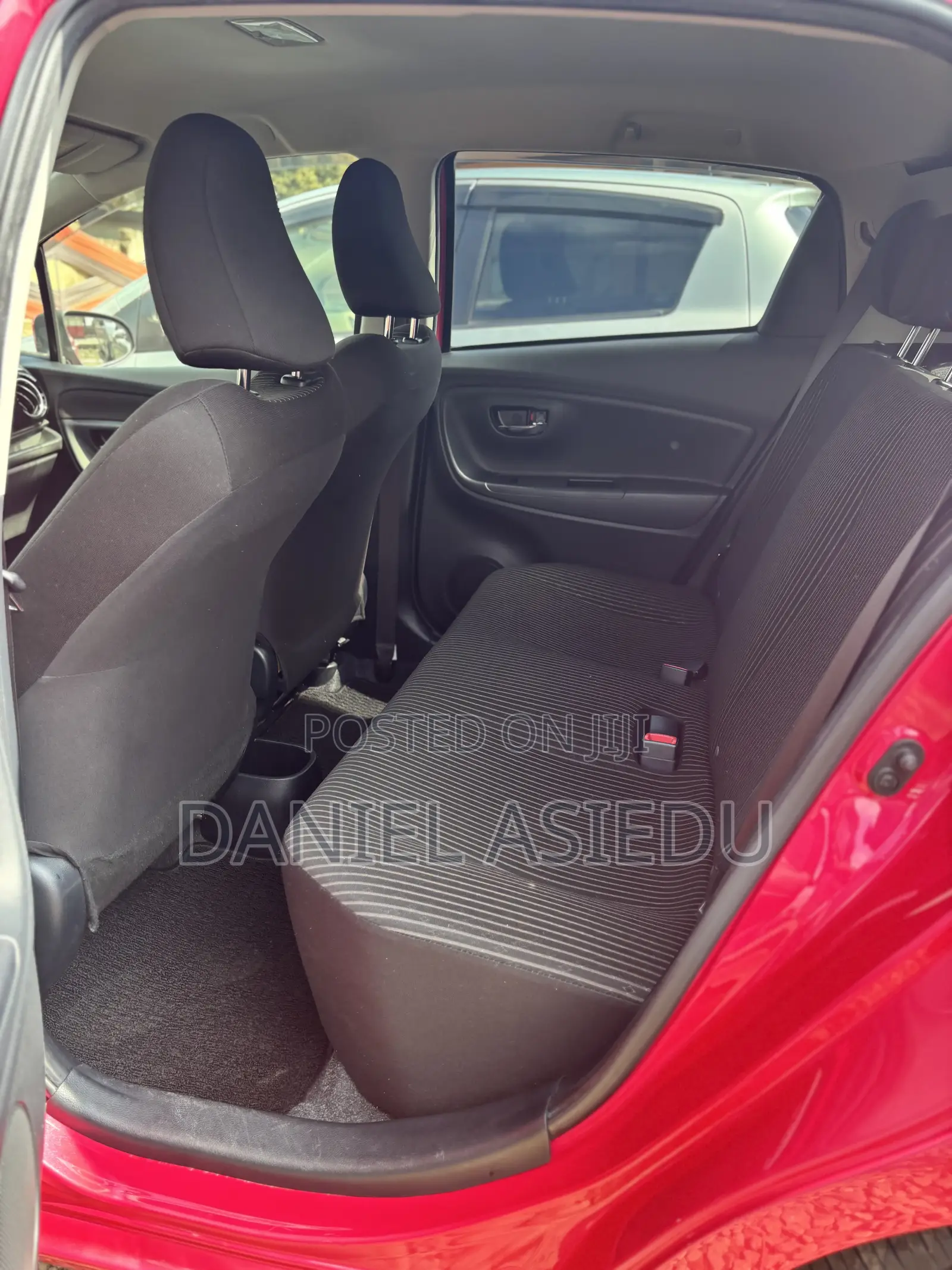 Toyota Vitz 1.3 AWD 3dr 2016 Pink
