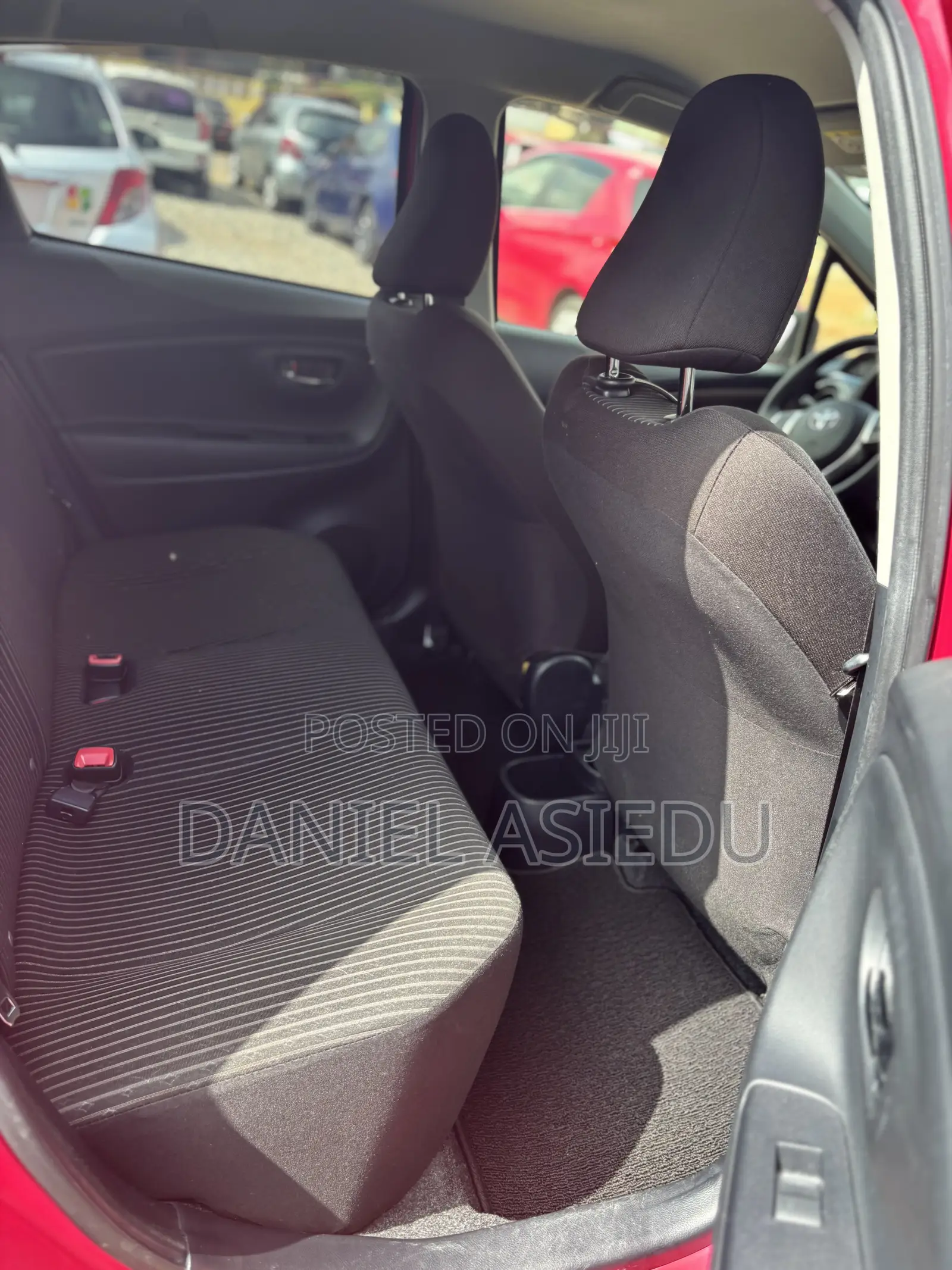 Toyota Vitz 1.3 AWD 3dr 2016 Pink