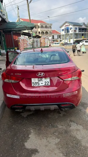 Hyundai Elantra 2013