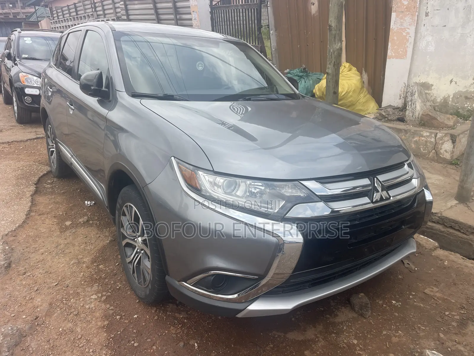 Mitsubishi Outlander LE AWC 2018 Gray