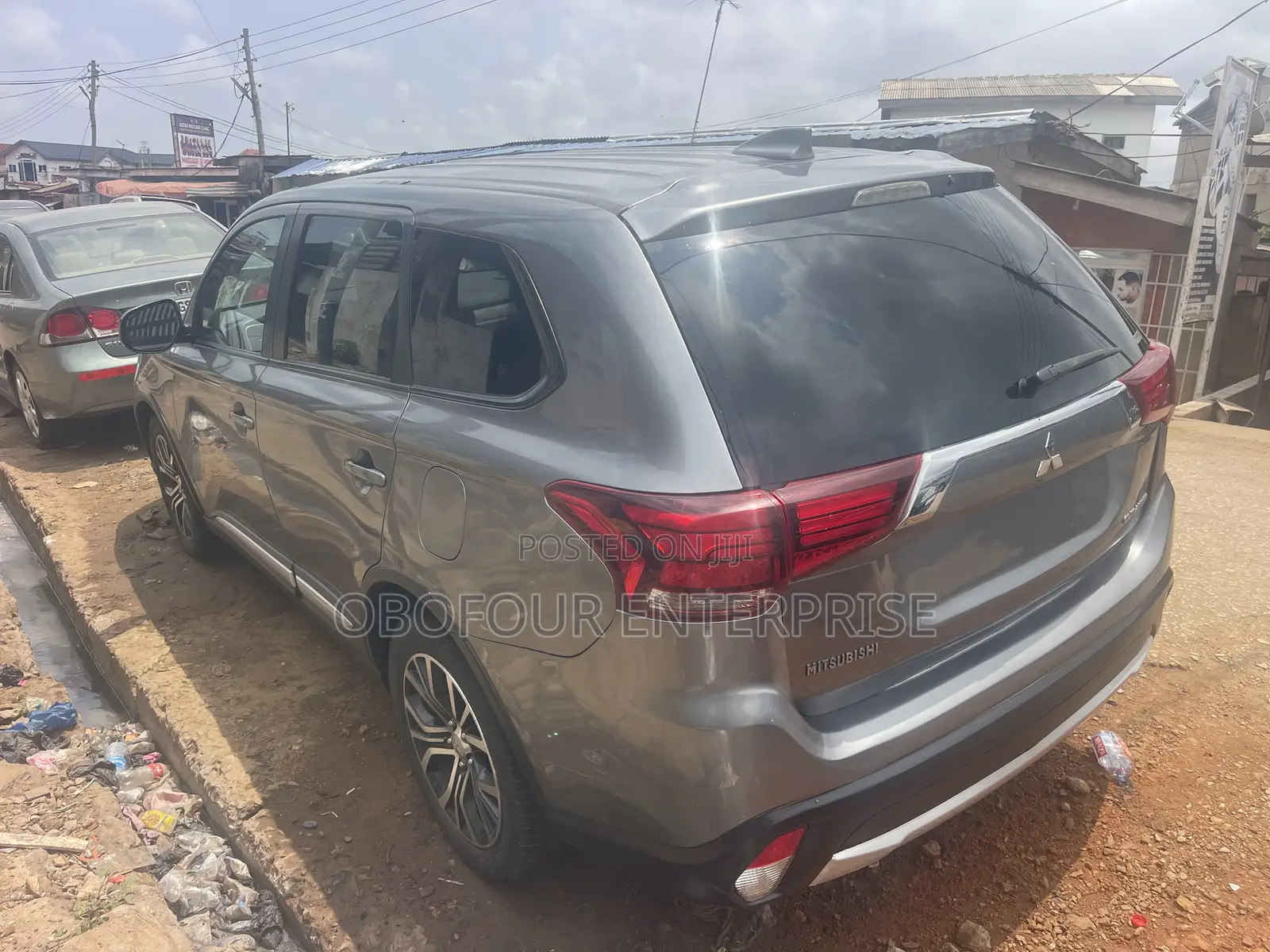 Mitsubishi Outlander LE AWC 2018 Gray