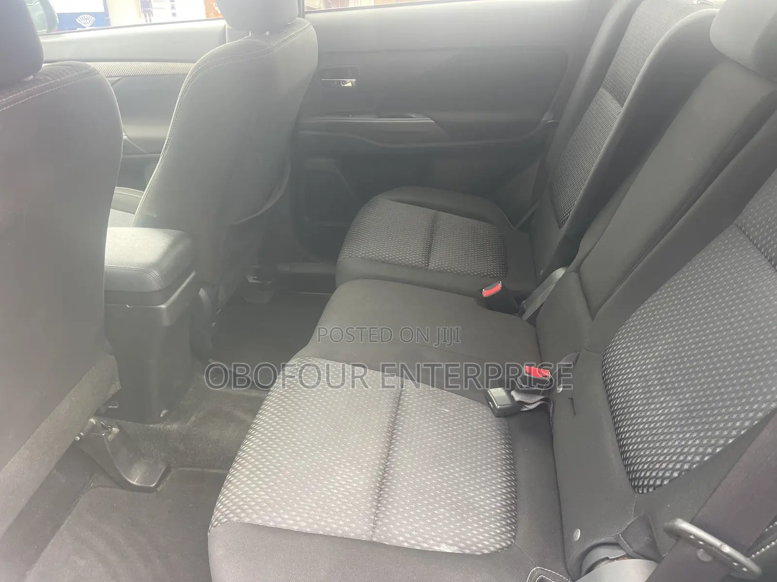 Mitsubishi Outlander LE AWC 2018 Gray