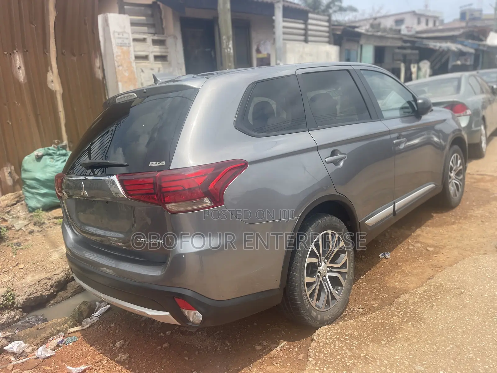Mitsubishi Outlander LE AWC 2018 Gray