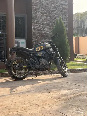 Yamaha 2025 Black