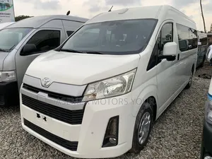 Toyota Grand HiAce 2002 White