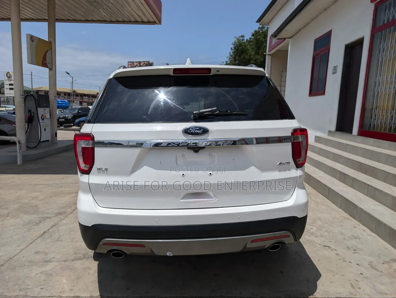 Ford Explorer XLT 4dr SUV AWD (3.5L 6cyl 6A) 2016 White