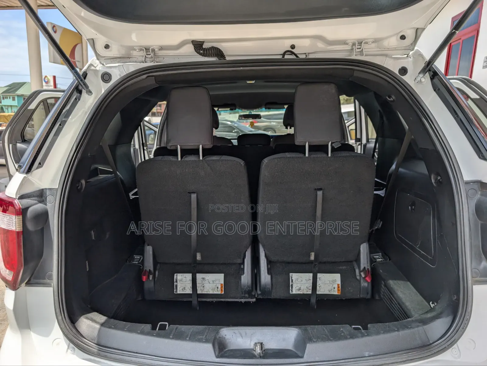 Ford Explorer XLT 4dr SUV AWD (3.5L 6cyl 6A) 2016 White