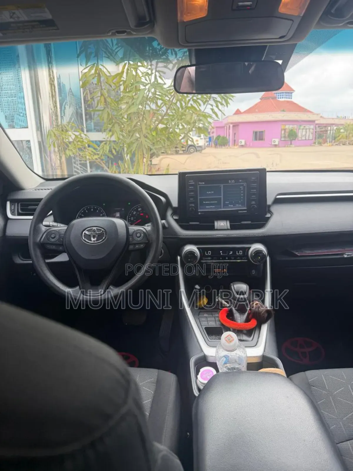 Toyota RAV4 XLE AWD 2020 Red