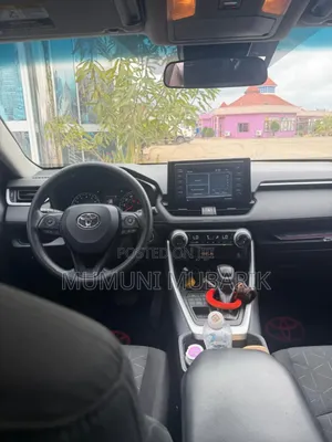 Toyota RAV4 XLE AWD 2020 Red