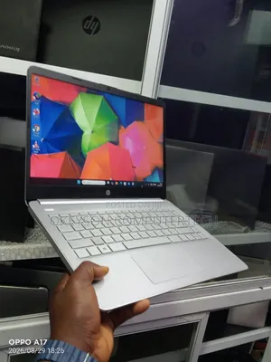 Laptop HP 14S 8GB Intel SSD 128GB
