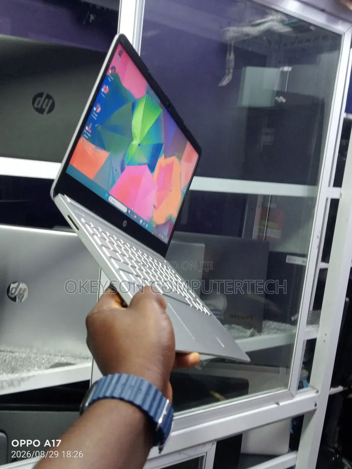 Laptop HP 14S 8GB Intel SSD 128GB