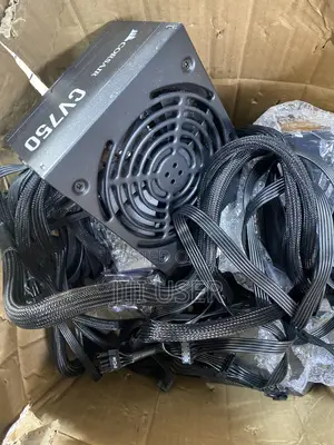 Gigabyte GP-P750GM (80 Plus Gold 750W, Modular, Smart Fan, Smart Power