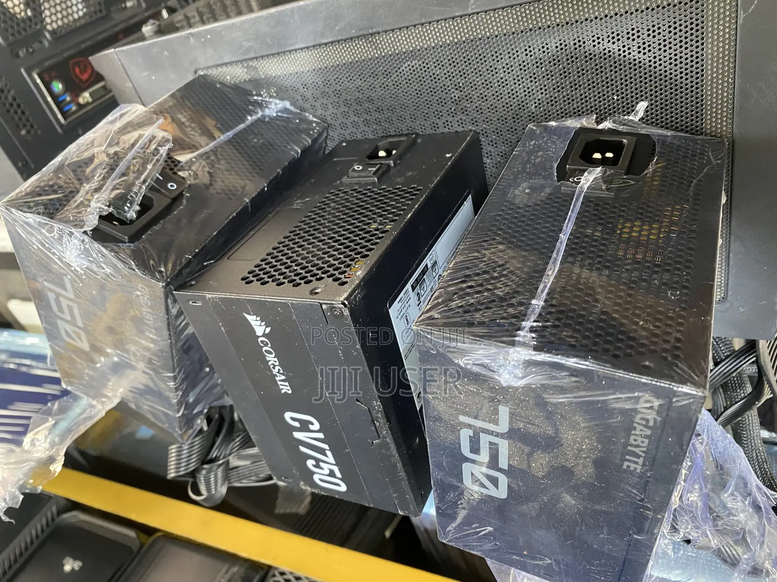 Gigabyte GP-P750GM (80 Plus Gold 750W, Modular, Smart Fan, Smart Power