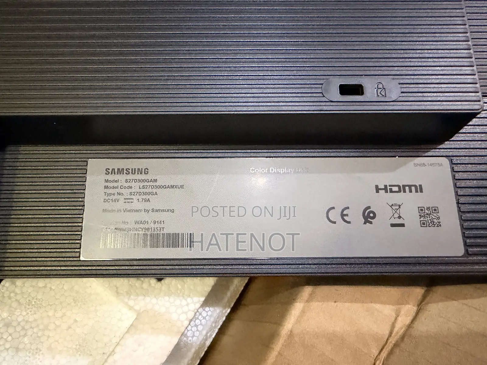27 Inches Samsung Monitor
