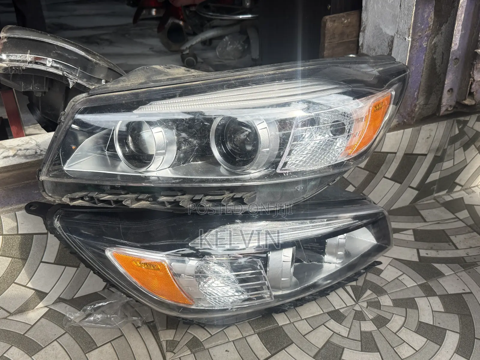 Kia Sorento 2017 Headlight Pair