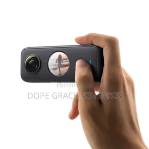 Insta360 X2
